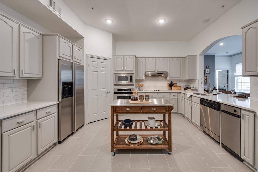 Highland Park, TX 75219,4201 Lomo Alto Drive #211