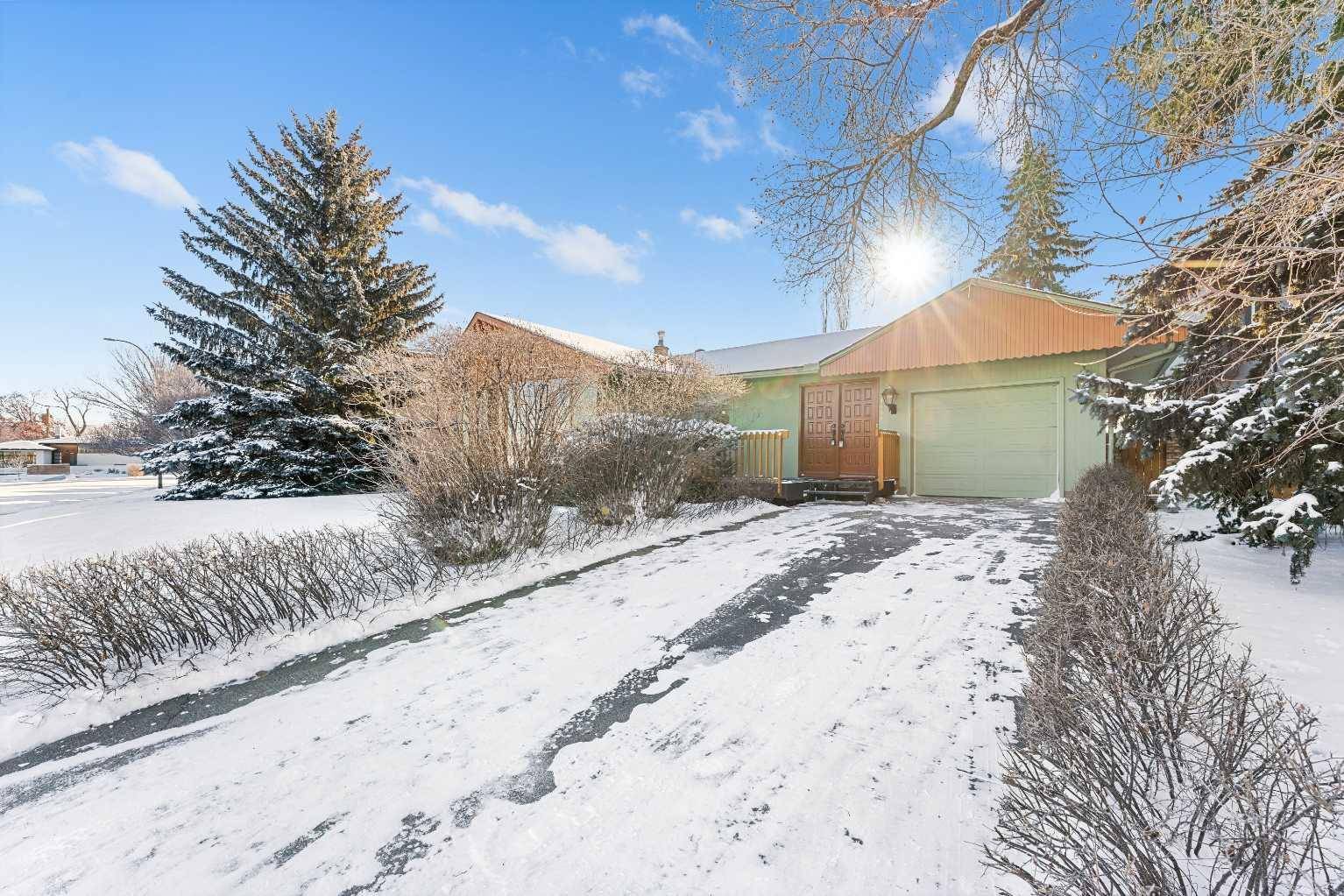 Calgary, AB T2T 2P1,1611 45 AVE SW