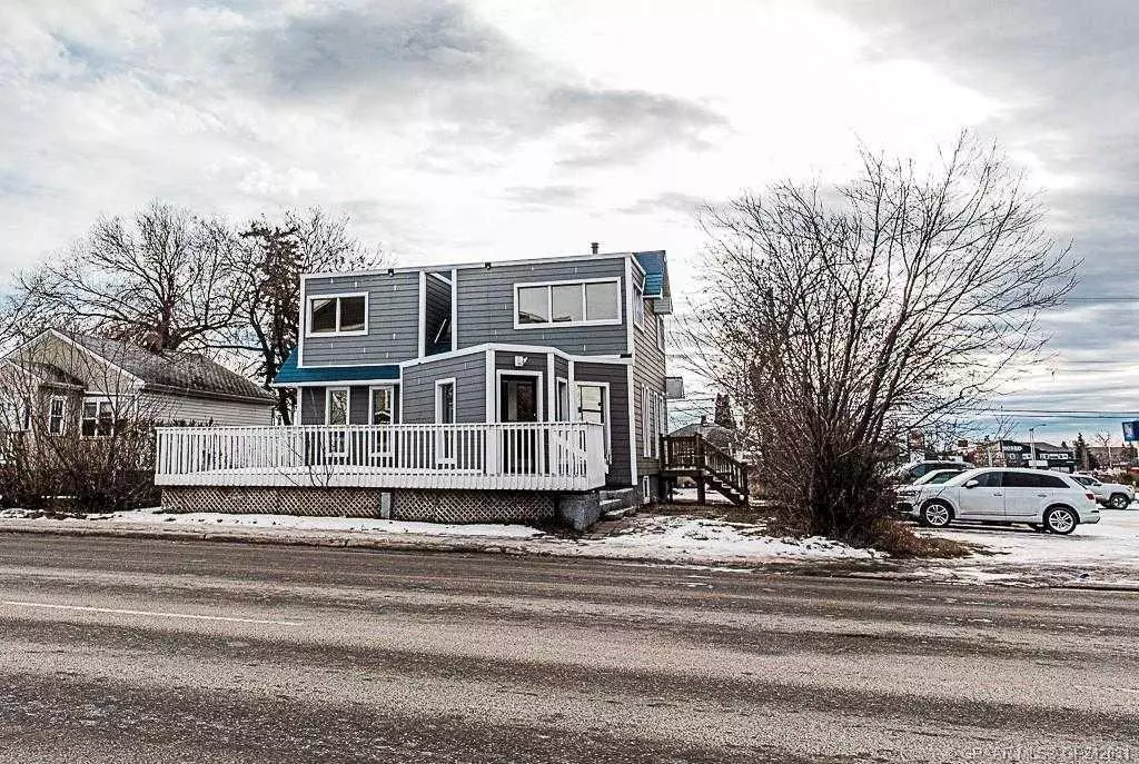 Grande Prairie, AB T8V 0T5,9731 100 AVE