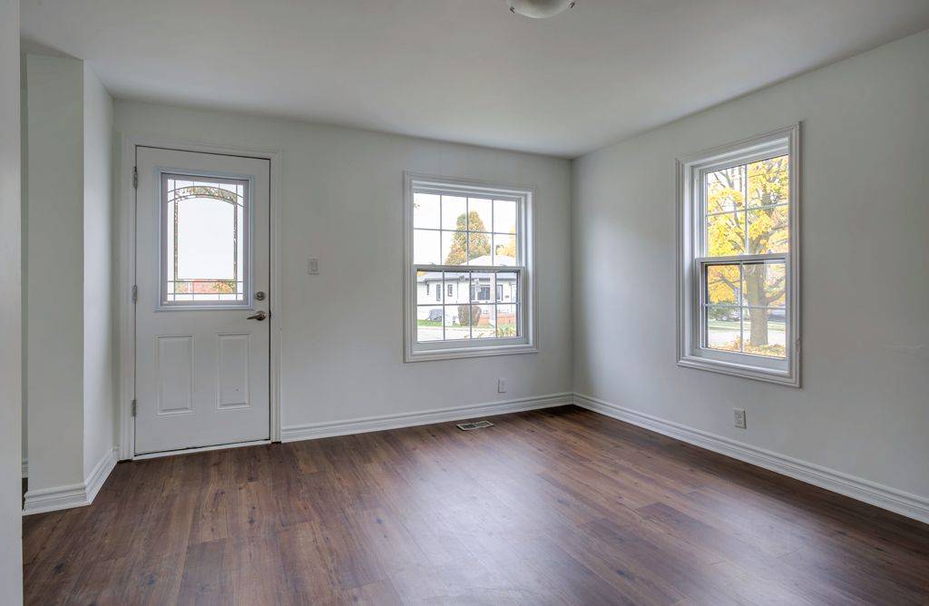 Woodstock, ON N4S 2B5,316 KENDALL AVE