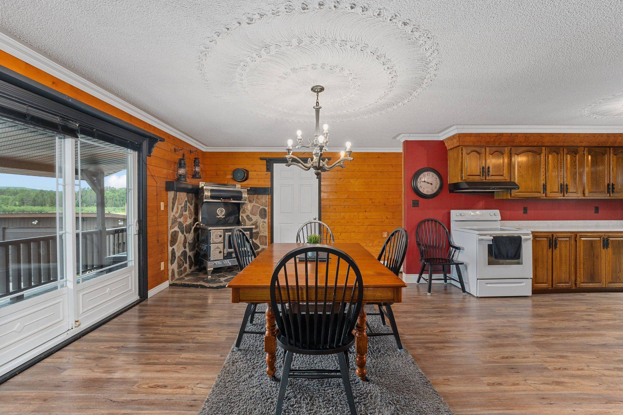 Carlow/mayo, ON K0L 2M0,35345 Highway 28 East N/A E