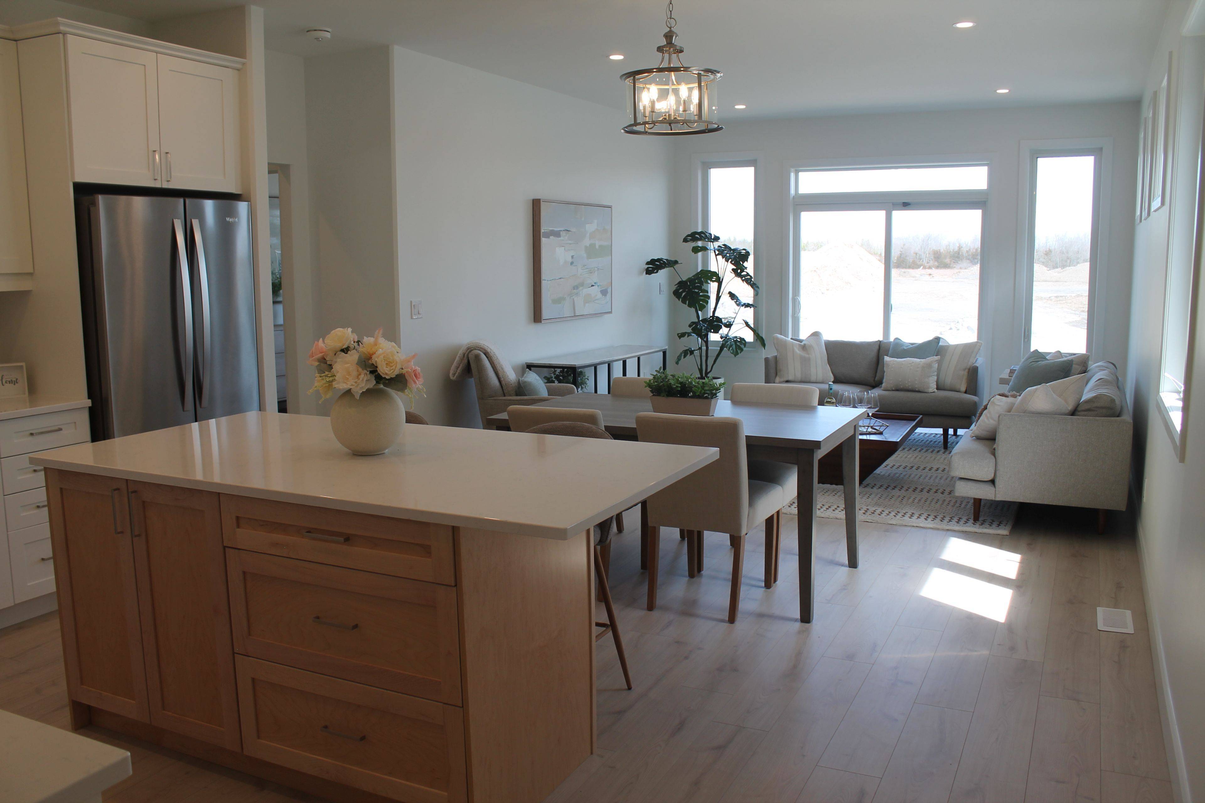 Loyalist, ON K7N 0E8,263 Pratt DR