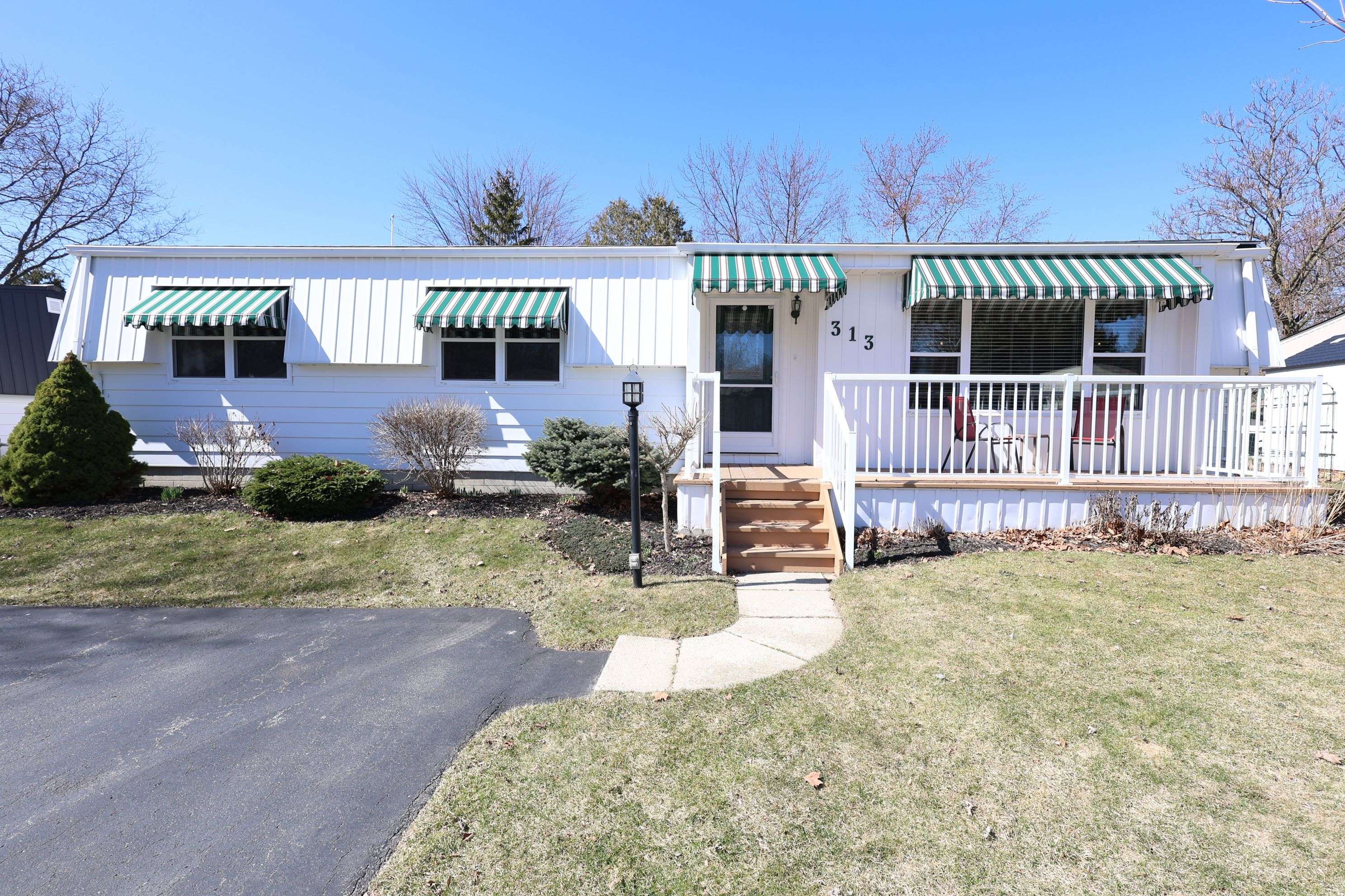South Huron, ON N0M 1T0,313 Pinetree LN