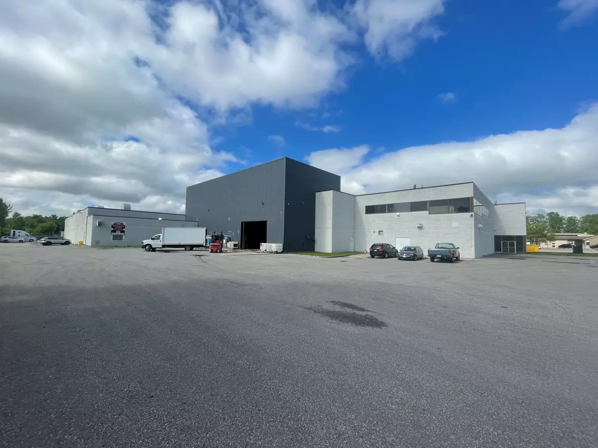 London South, ON N6N 1C9,1095 Wilton Grove RD