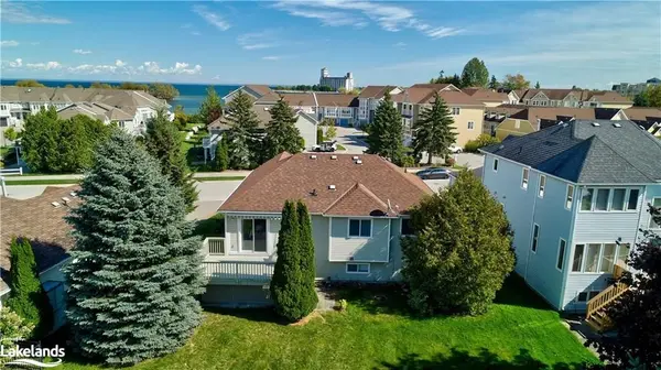 Collingwood, ON L9Y 5B9,321 BALSAM ST