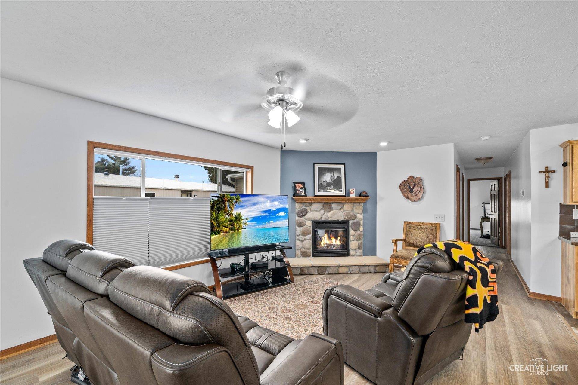 Belvidere, IL 61008,593 Park Avenue