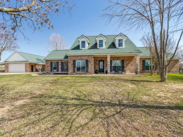 Van Alstyne, TX 75495,364 Parker Road