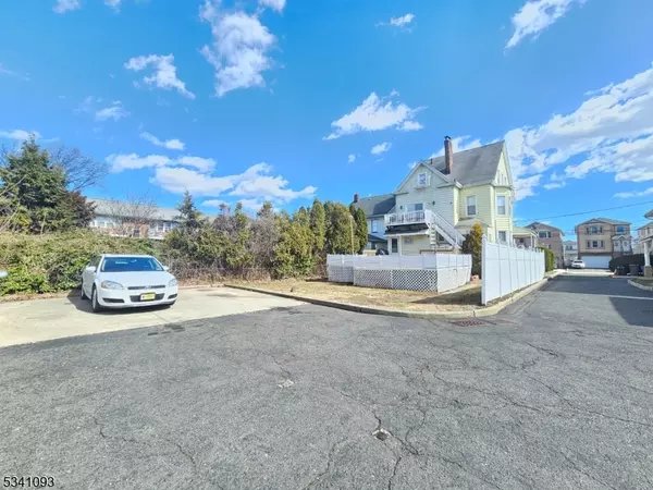Elizabeth City, NJ 07201,640 Jefferson Ave