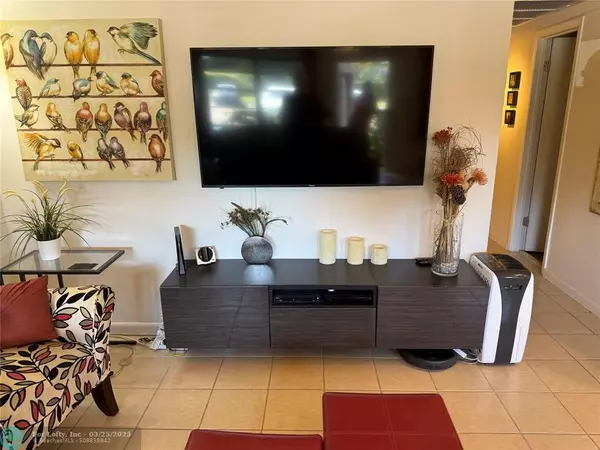 Deerfield Beach, FL 33442,1066 Newport Q #1066
