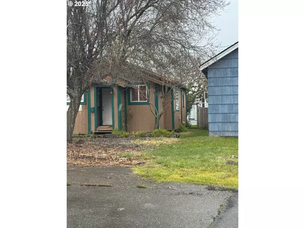 Reedsport, OR 97467,855 MYRTLE AVE