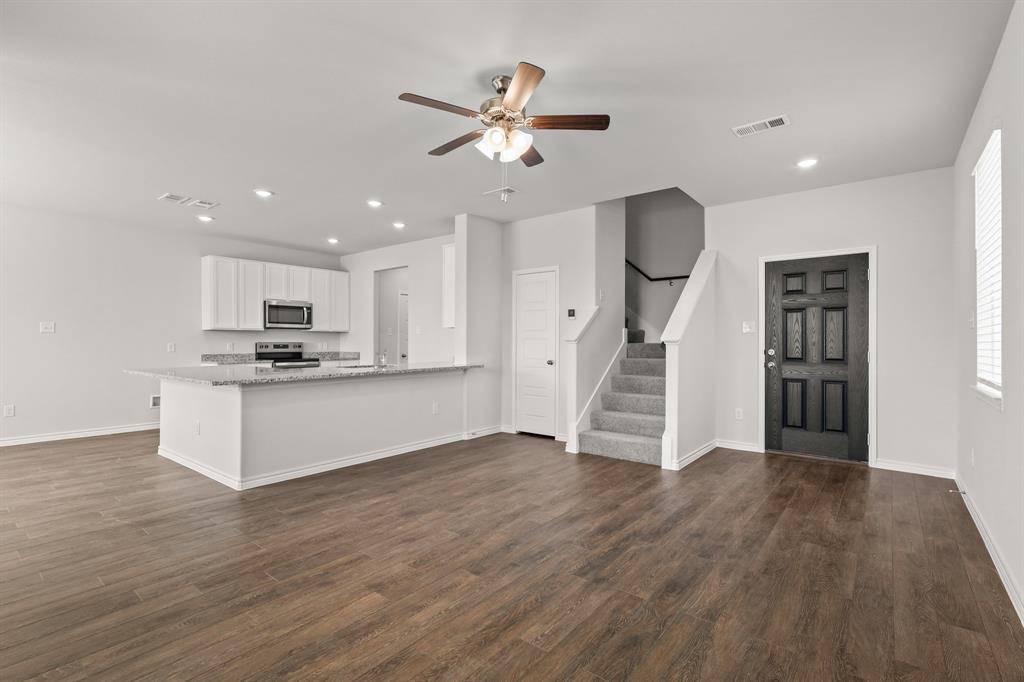 Fort Worth, TX 76131,933 Propeller Parkway