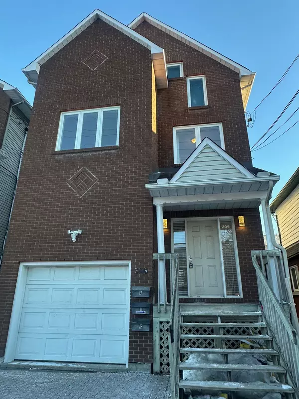 306 Presland RD #A, Overbrook - Castleheights And Area, ON K1K 2B8