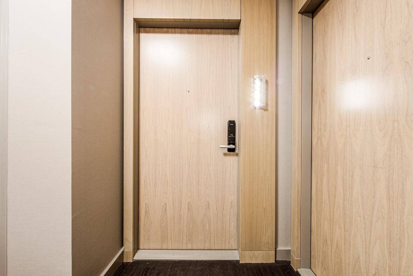 Toronto C08, ON M4W 0B2,575 Bloor ST E #3206