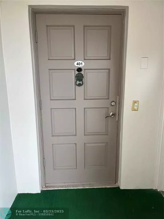 Pompano Beach, FL 33069,3100 N Palm Aire Dr #401