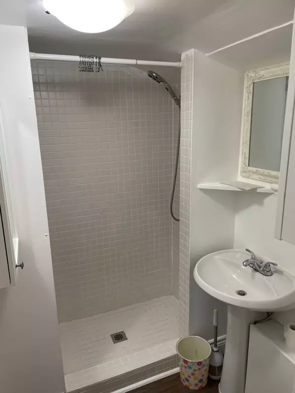 Vanier And Kingsview Park, ON K1L 6P4,276 Mcarthur AVE