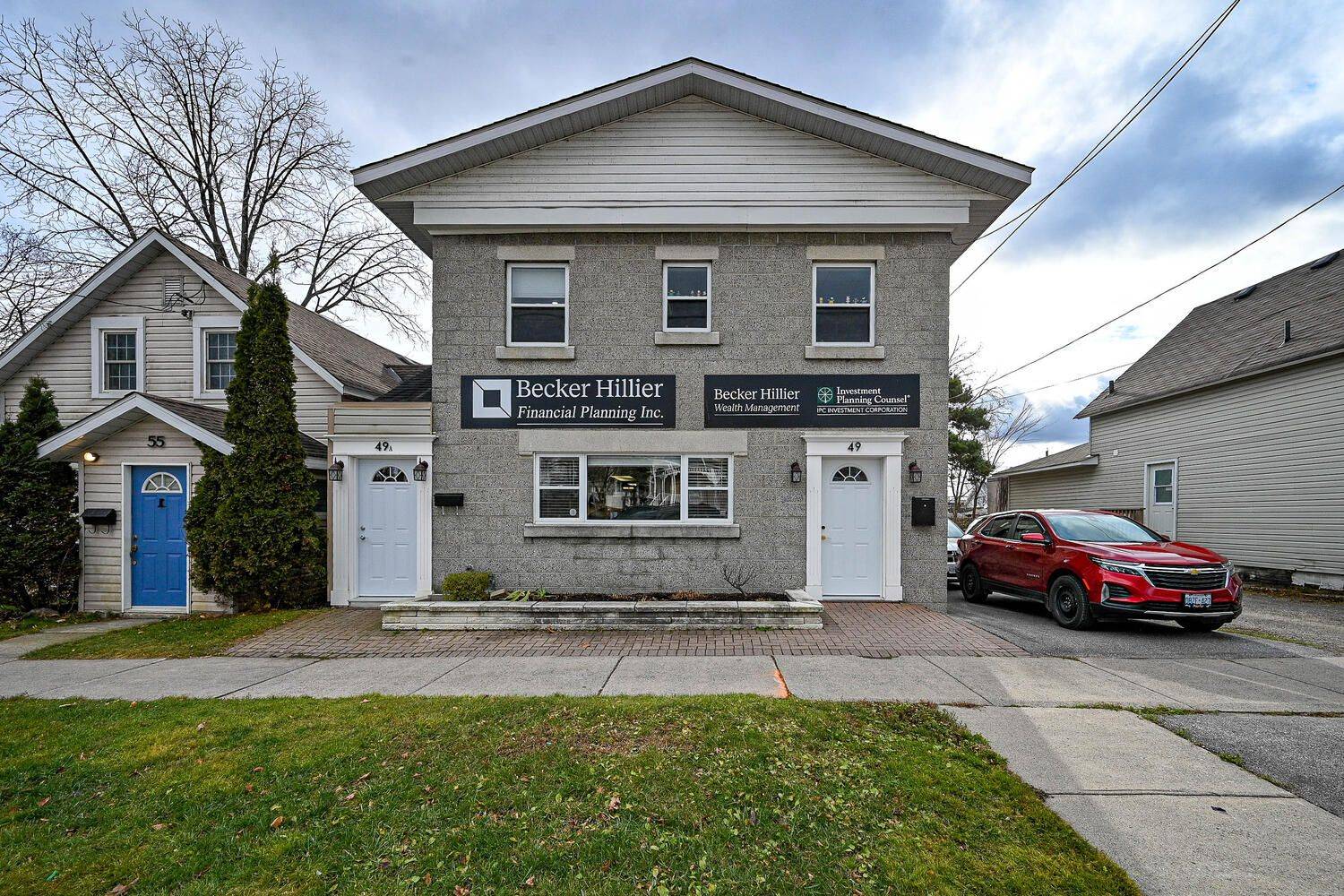 Smith Falls, ON K7A 1A5,49 MAIN ST E