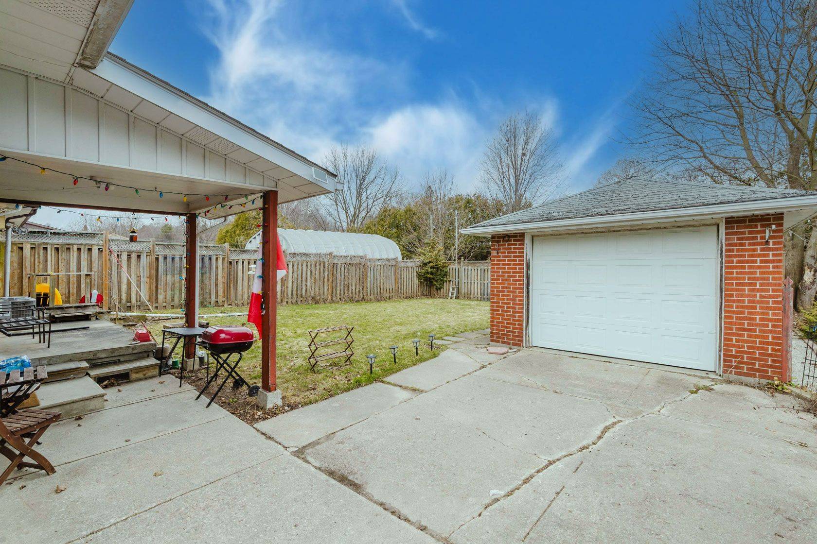 Guelph, ON N1E 4M1,9 Calgary AVE
