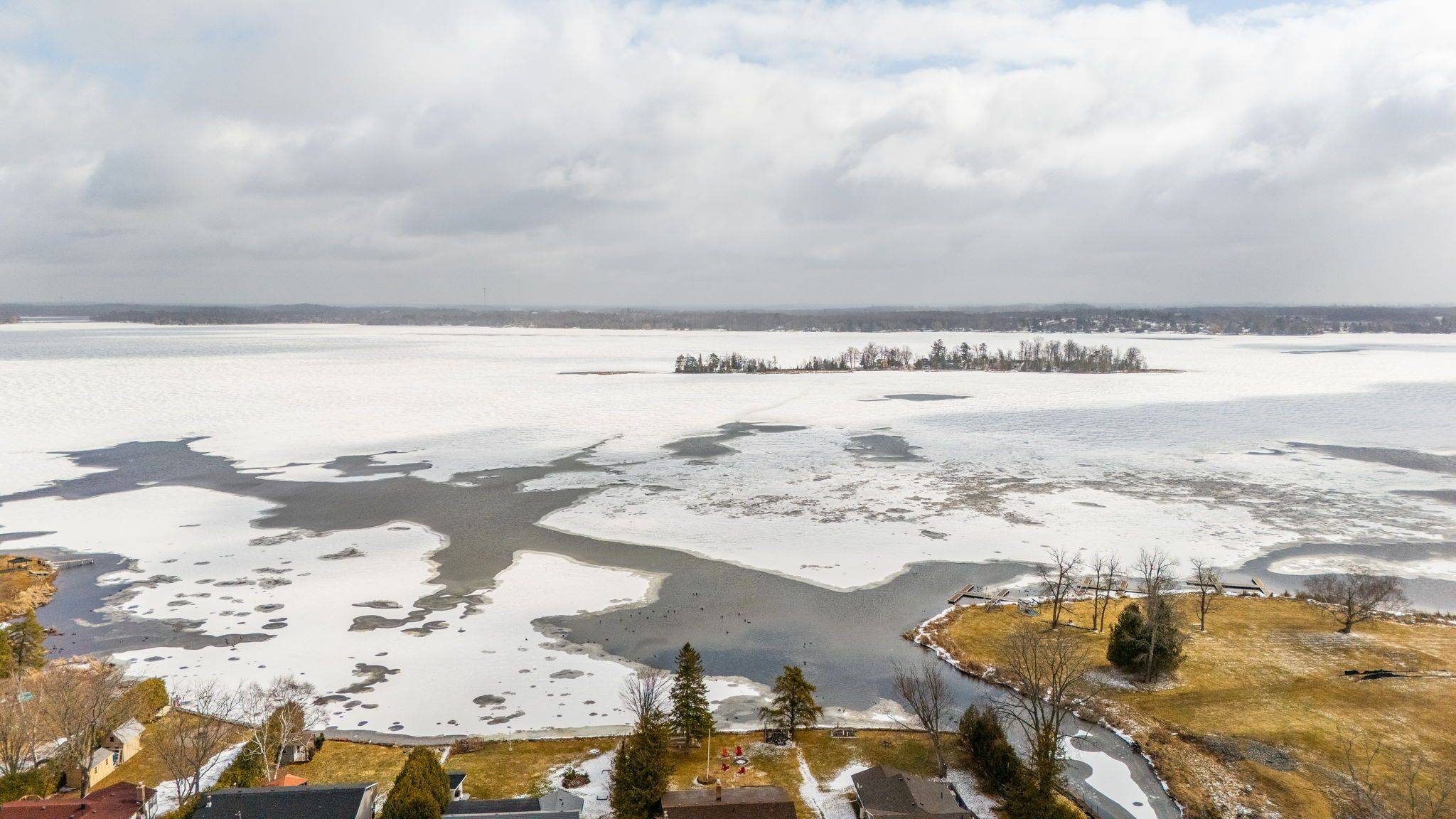 Kawartha Lakes, ON K0M 1A0,7 Hapley CIR