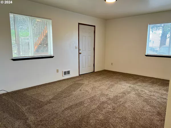 Pendleton, OR 97801,610 612 SW GOODWIN AVE
