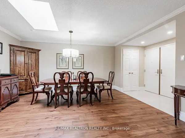 55 Lombard ST #613, Toronto C08, ON M5C 2R7