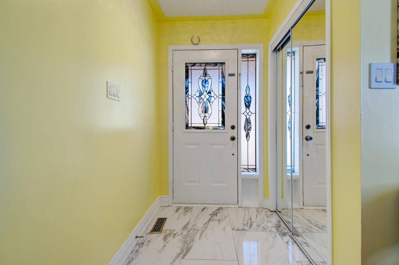 Brampton, ON L7A 2N2,46 Brentcliff DR