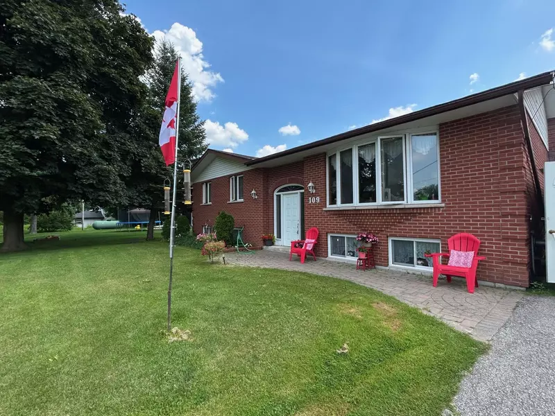 76 King ST, Kawartha Lakes, ON K0M 2T0