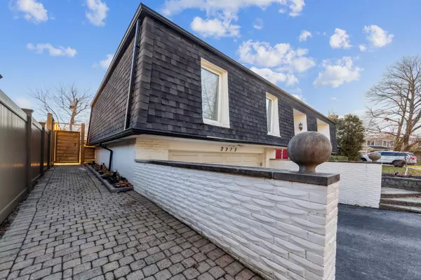 Oakville, ON L6J 5W5,2373 Cheverie ST