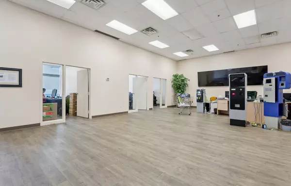 Mississauga, ON L5L 5R2,4170 Sladeview CRES #Unit 2
