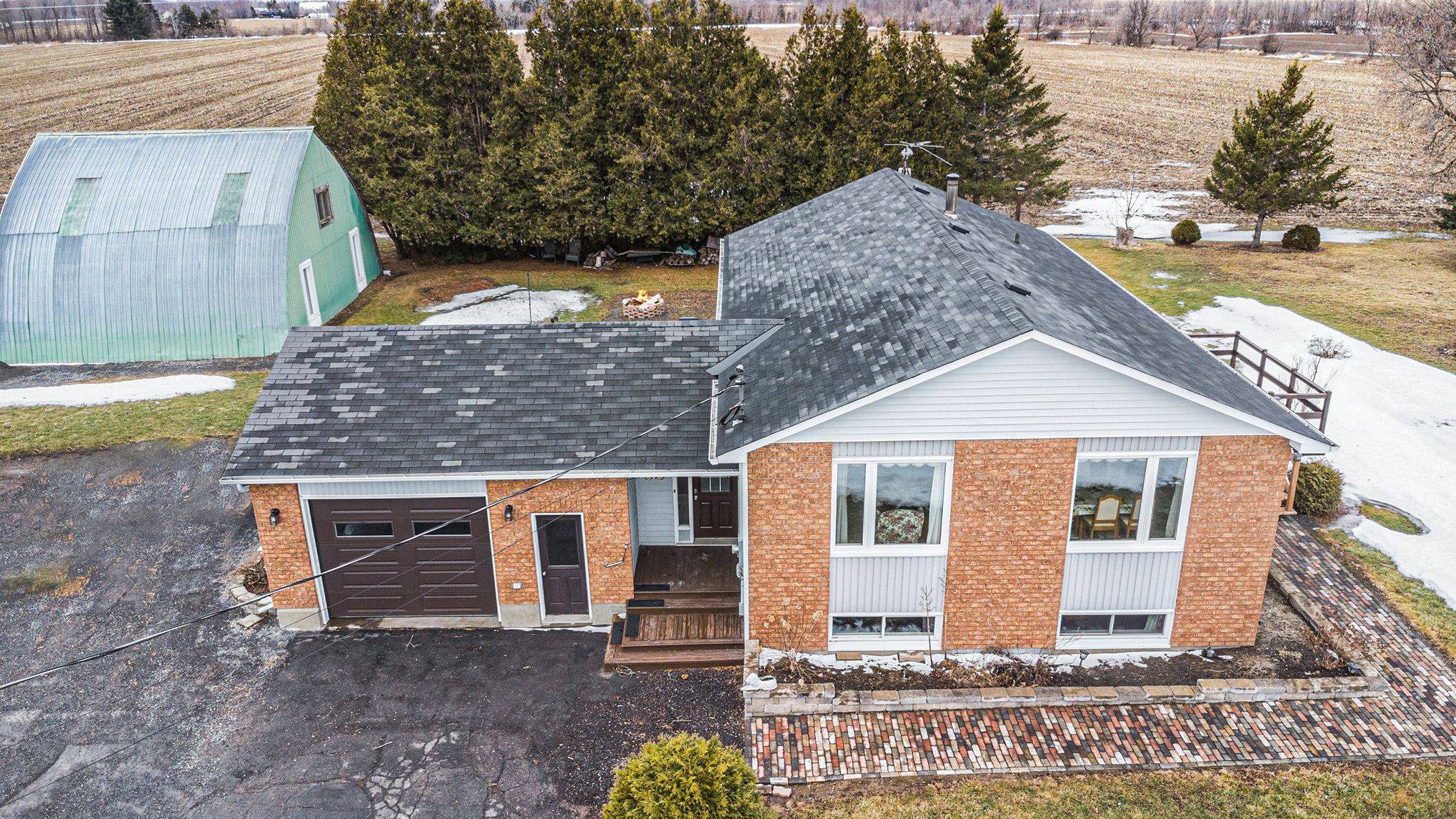 1316 St Andre RD, Russell, ON K0A 1W0