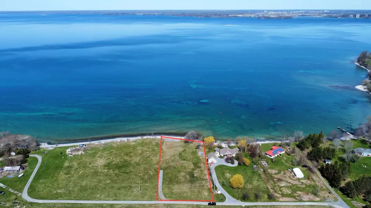 Frontenac Islands, ON K0H 2Y0,62 SCHOOL HOUSE RD
