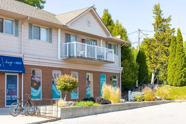 Lambton Shores, ON N0M 1T0,37 Ontario ST N #1