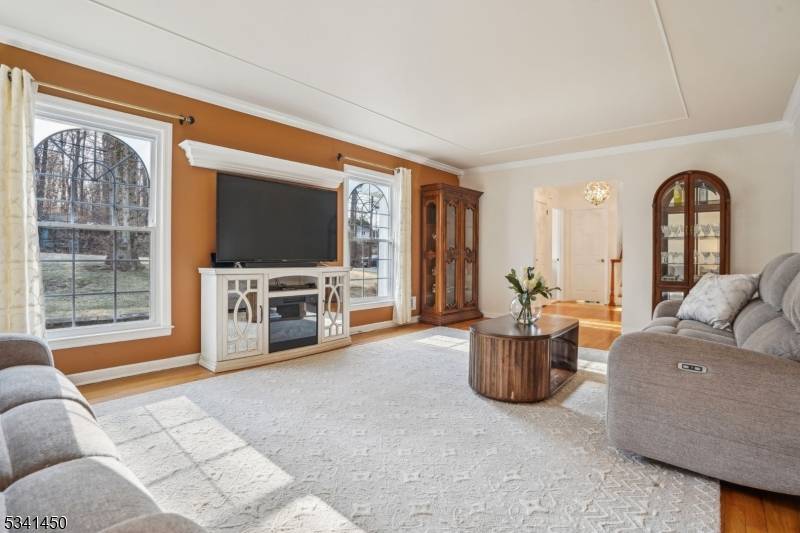 Berkeley Heights Twp., NJ 07922,49 Timber Dr
