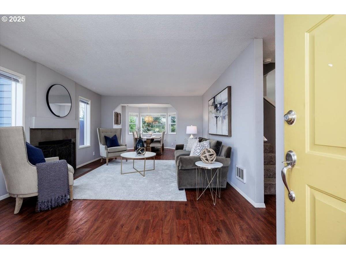 Portland, OR 97224,9277 SW MARTHA ST