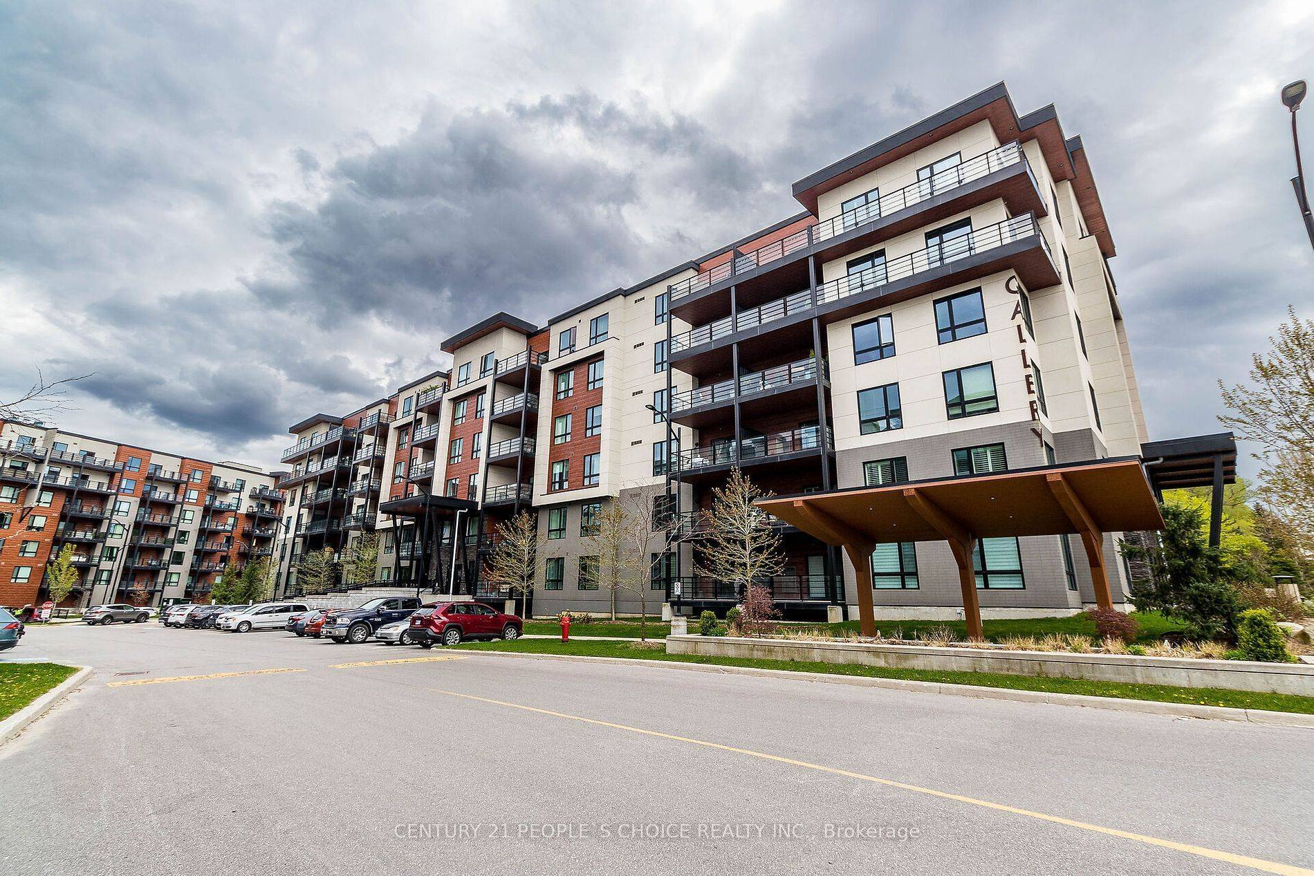 Barrie, ON L9J 0H5,306 Essa RD #511