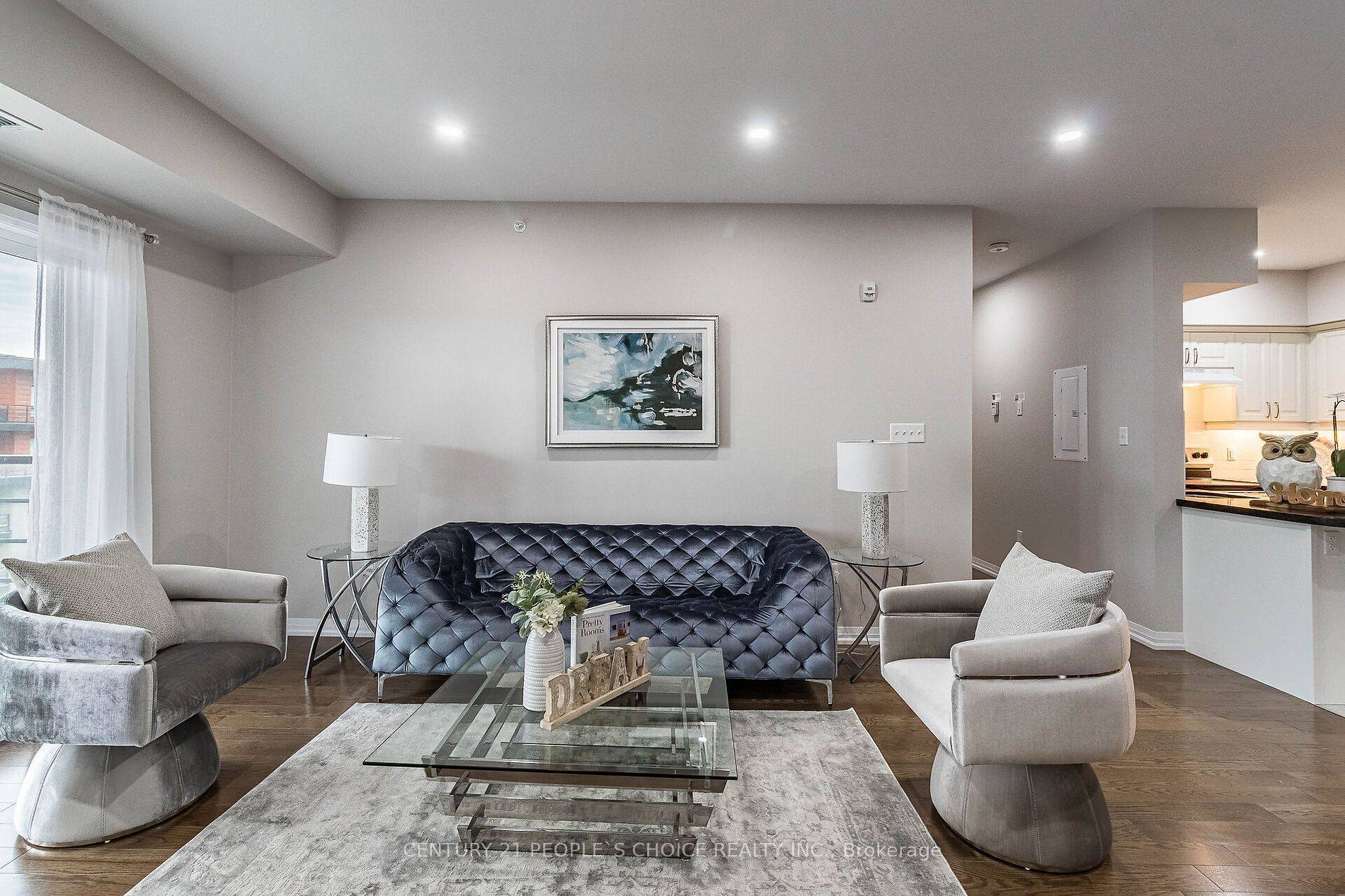 Barrie, ON L9J 0H5,306 Essa RD #511