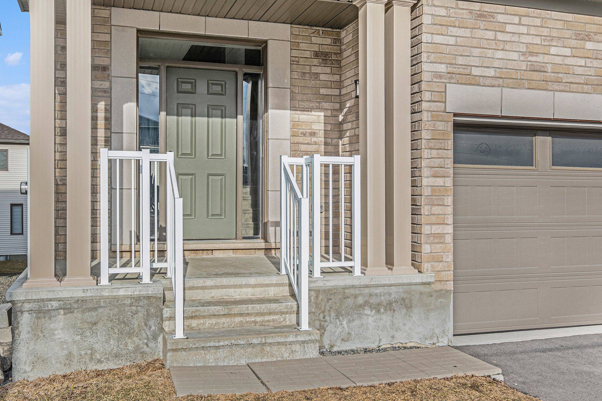 Barrhaven, ON K2J 6Z8,614 Rye Grass WAY