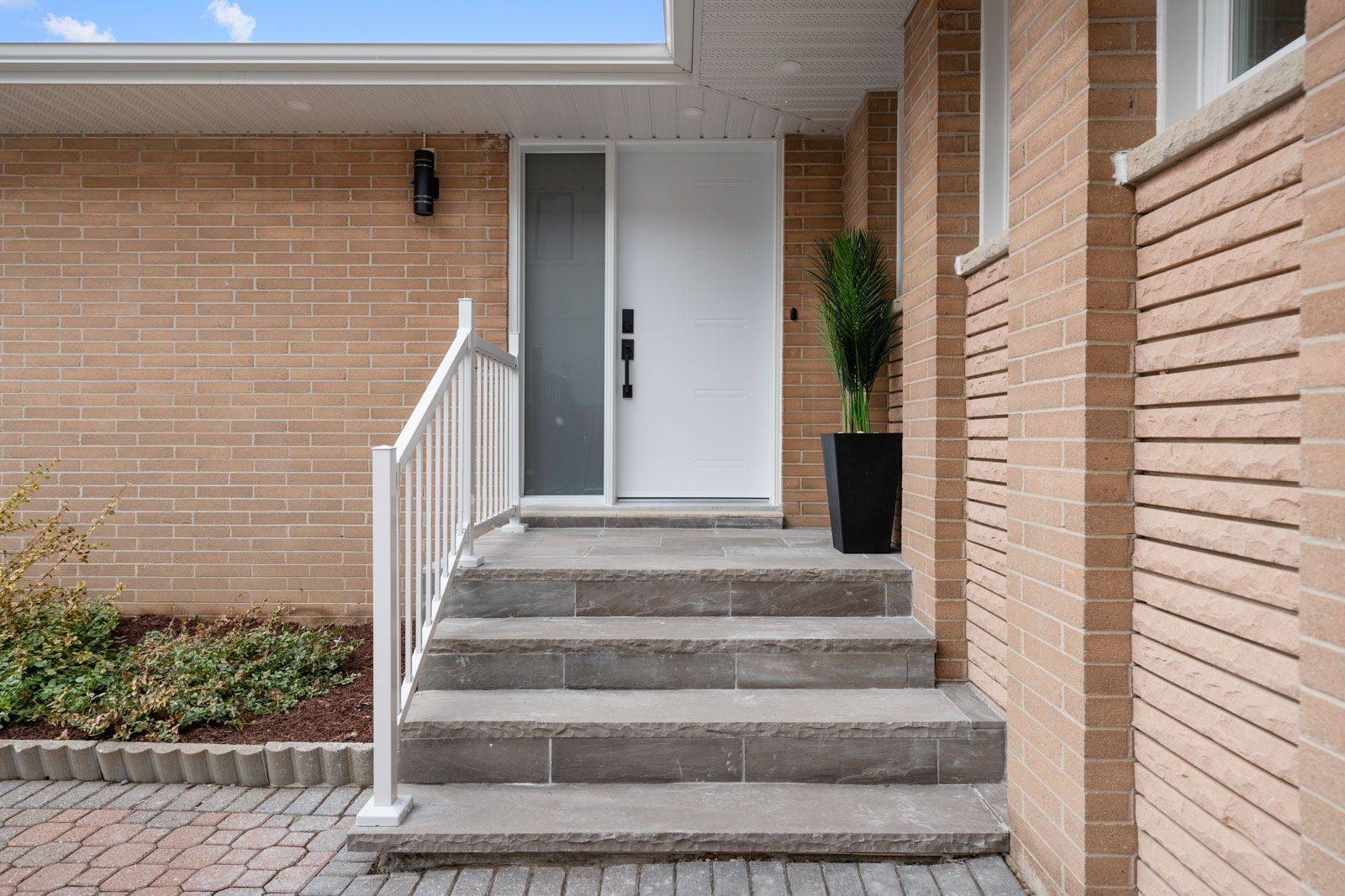 Vaughan, ON L6A 1E4,17 Ryder RD