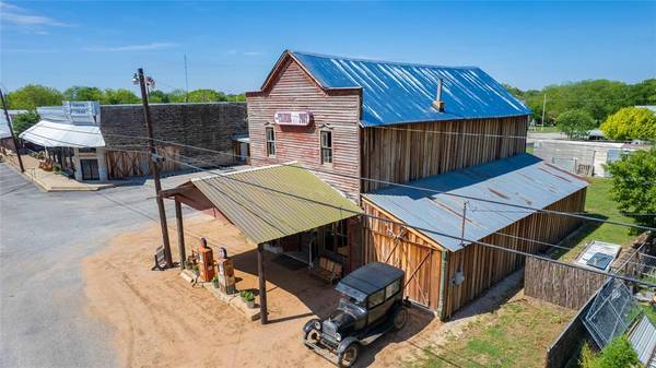 622 Main, Blanket, TX 76432