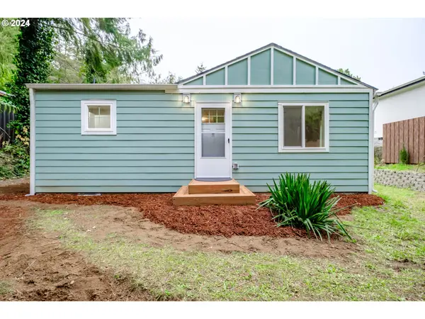 89314 SHORE CREST DR, Florence, OR 97439