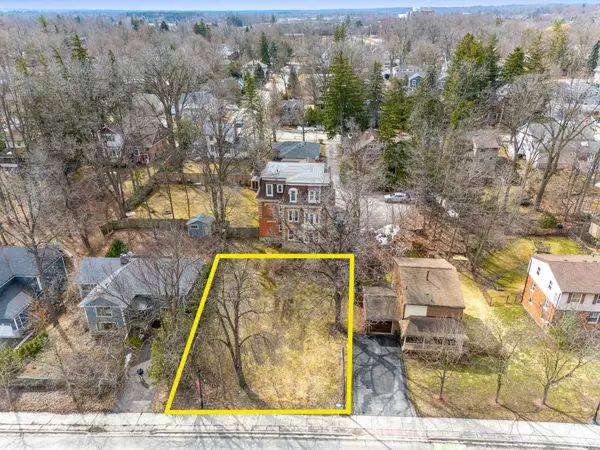 Halton Hills, ON L7G 3C1,36 Market ST