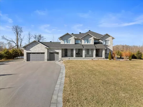 Manotick - Kars - Rideau Twp And Area, ON K4M 0B2,724 McManus AVE