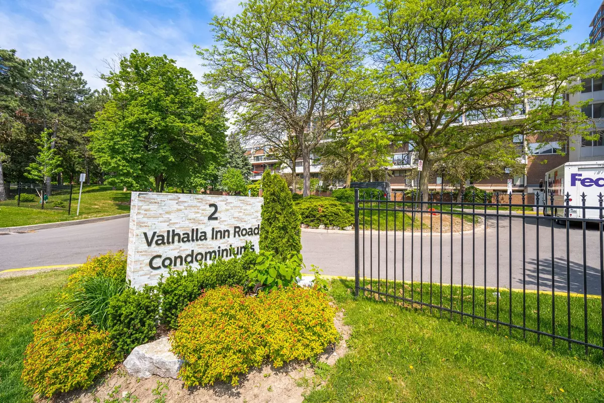 Toronto W08, ON M9B 6C3,2 Valhalla Inn RD #111