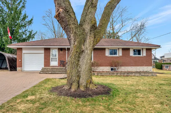 North Dumfries, ON N0B 1E0,26 Thompson ST