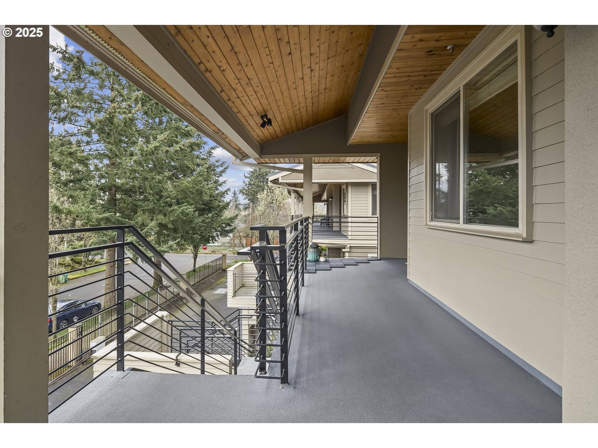 Portland, OR 97217,3129 N WILLAMETTE BLVD #205