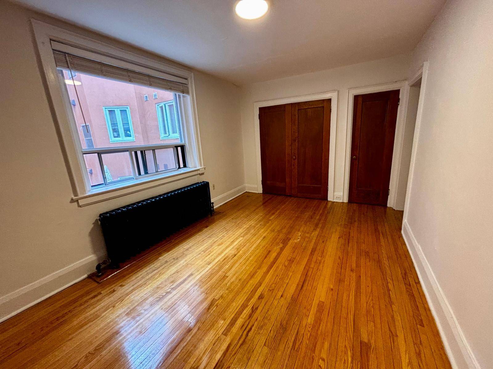 Toronto E02, ON M4E 1H2,66 Beech AVE #10