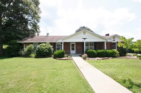 Vinton, VA 24179,11190 Stewartsville RD