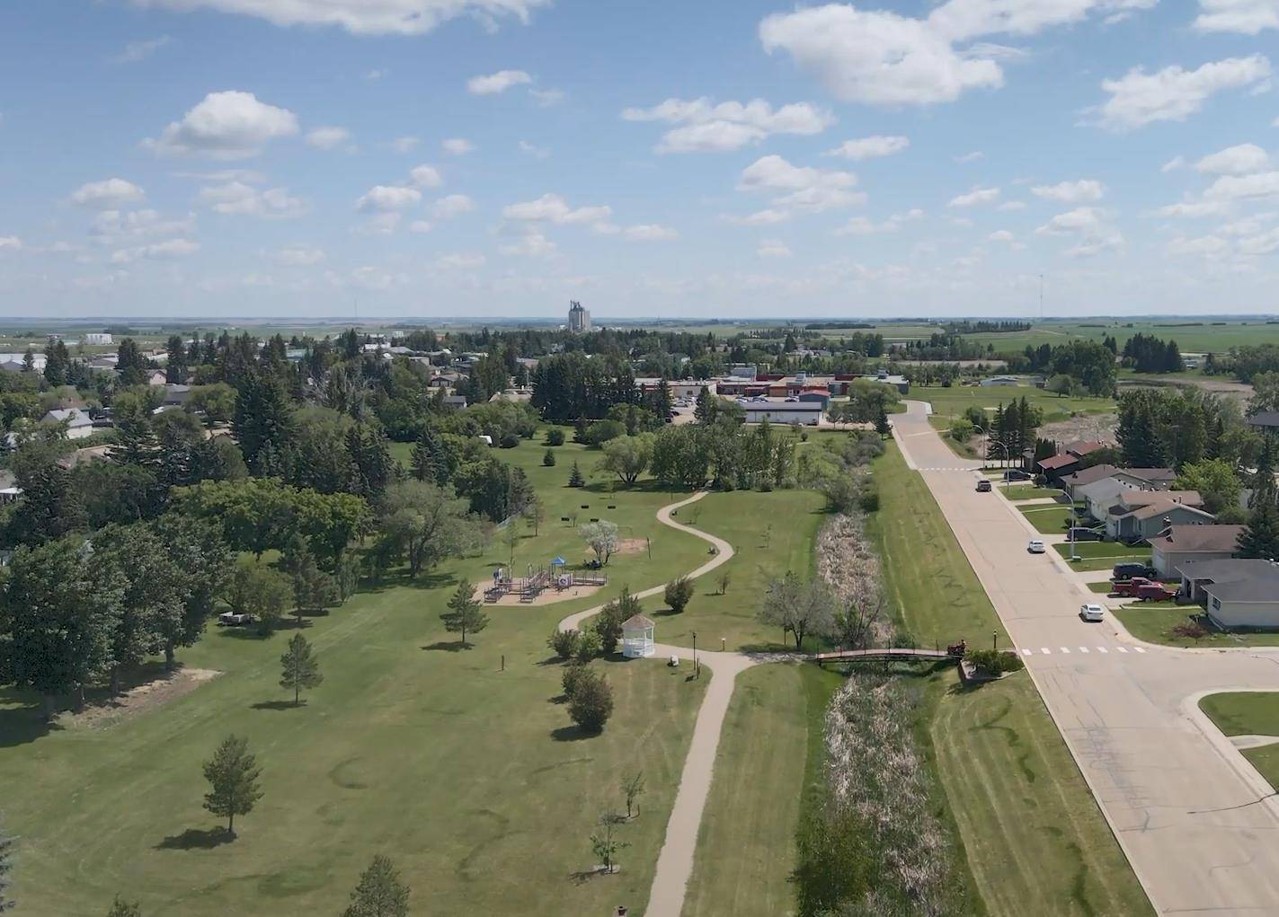 Killam, AB T0B2L0,5305 46 AVE