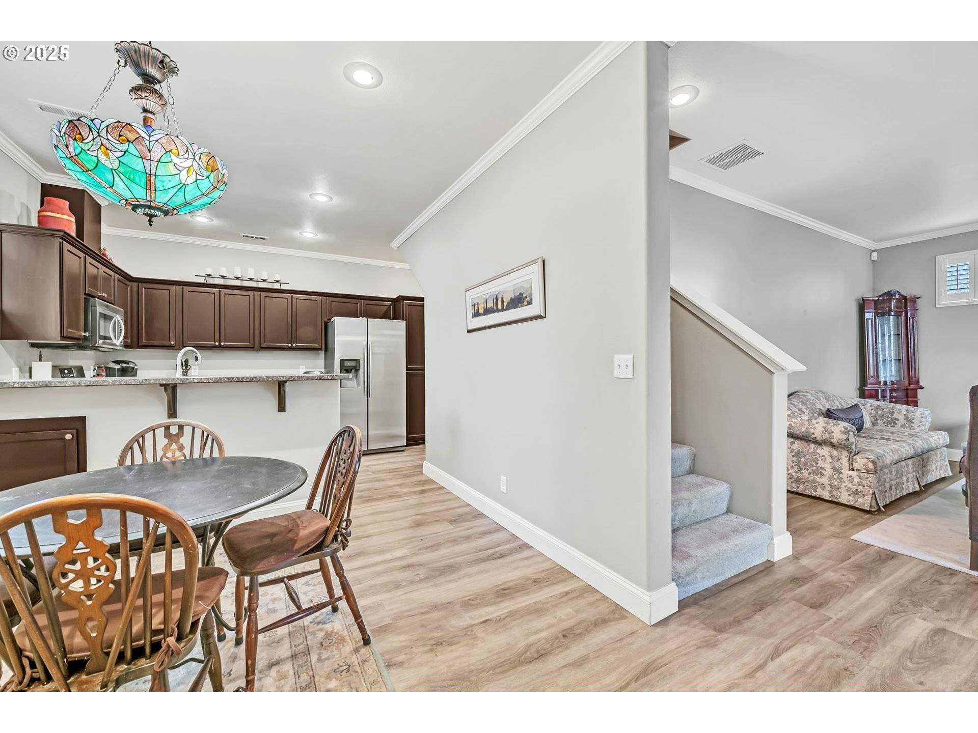 Eugene, OR 97402,1608 RILEY LN