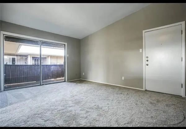 Dallas, TX 75219,2627 Douglas Avenue #202