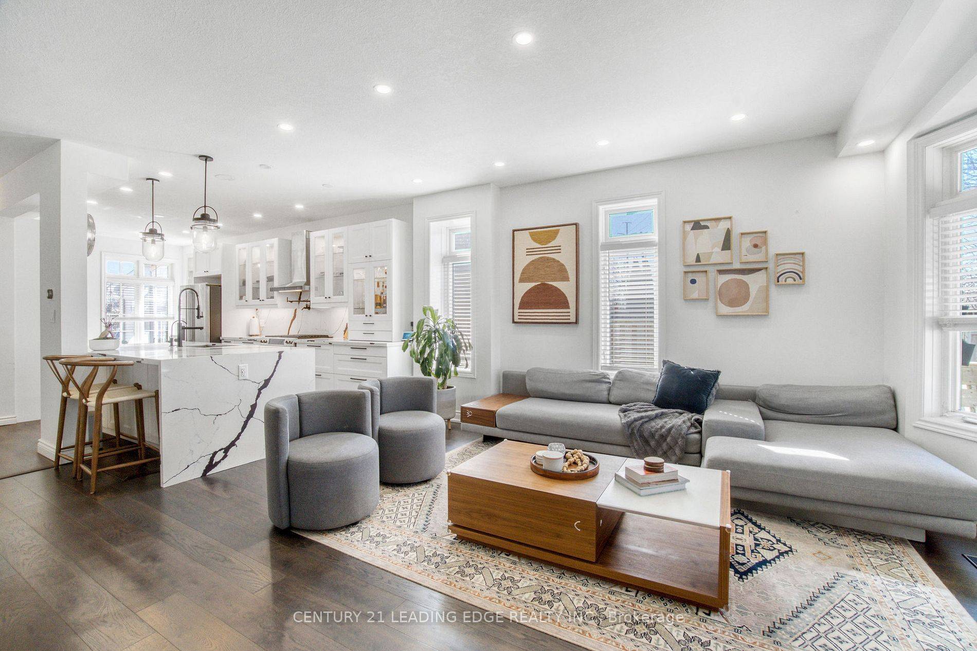 Burlington, ON L7R 4S1,1417 Treeland ST